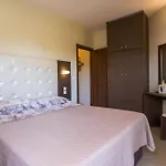 Casa Lyristis דירה *