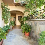 Casa Lyristis * פליראקי