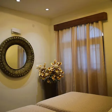 Casa Lyristis *